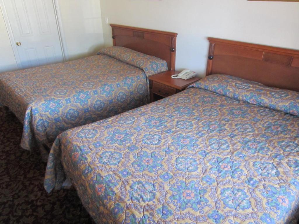 Starlight Canoga Park Motel