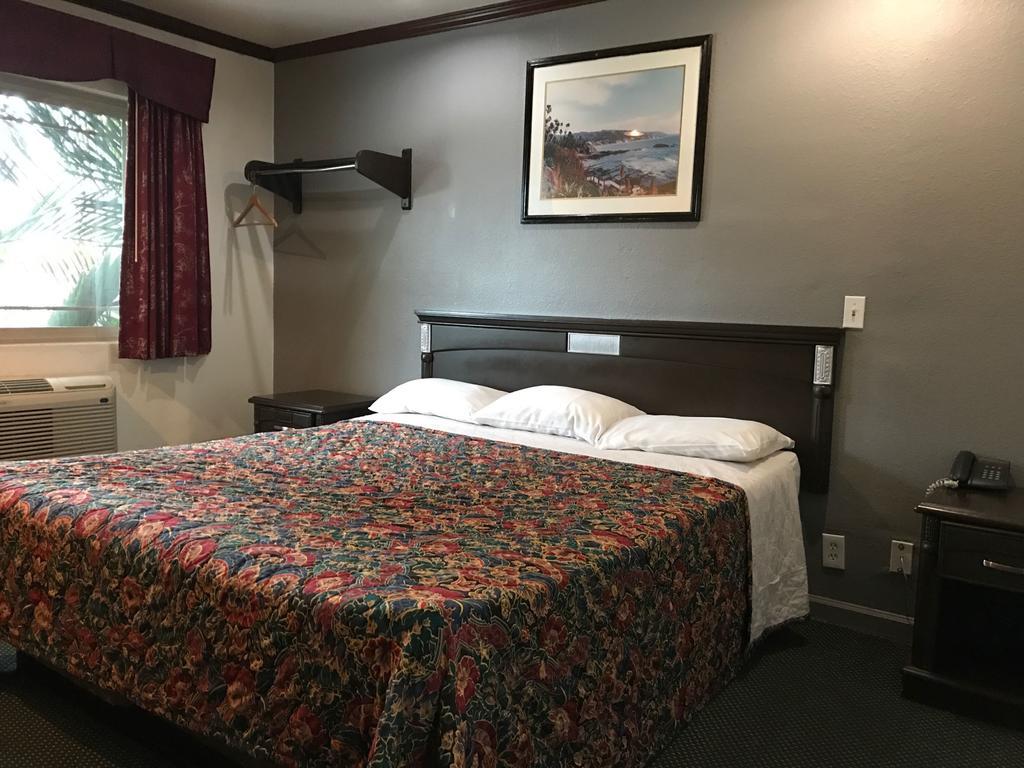 Starlight Canoga Park Motel Los Angeles